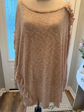 Vintage America Peach Ruffle-Sleeve Tunic Top